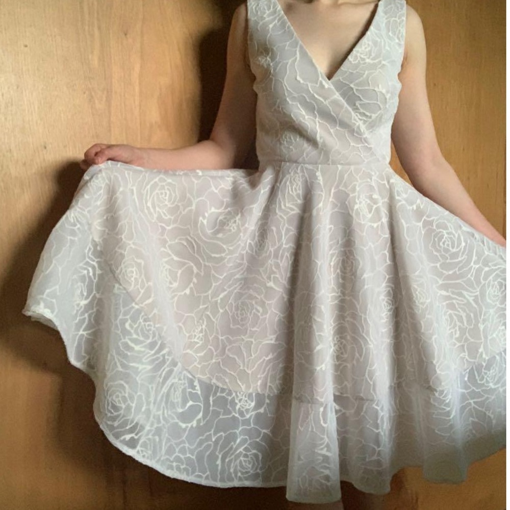 Adrianna papell white floral dress